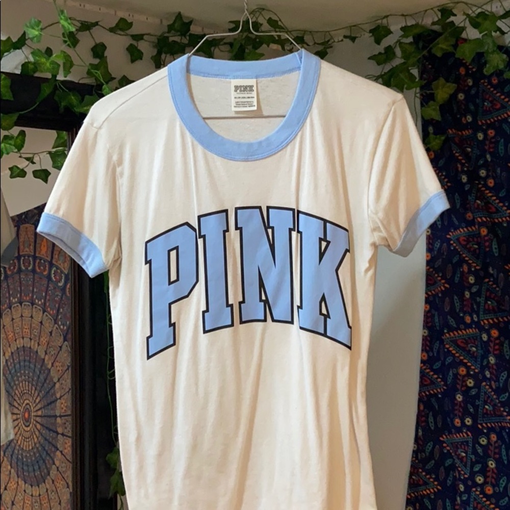 Victoria’s Secret PINK tee!